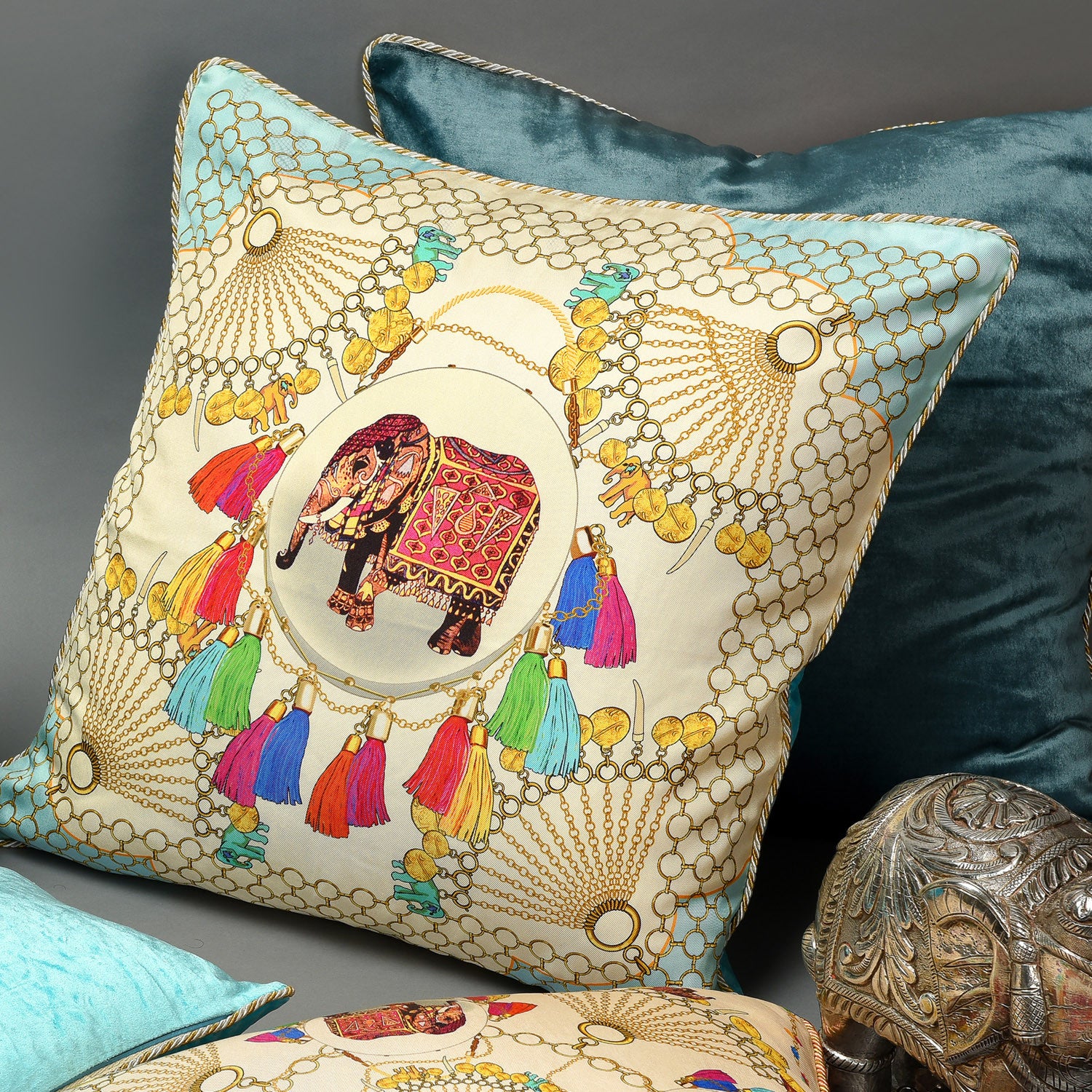 Silk twill and velvet Indian elephant print cushion - Bivain - 2