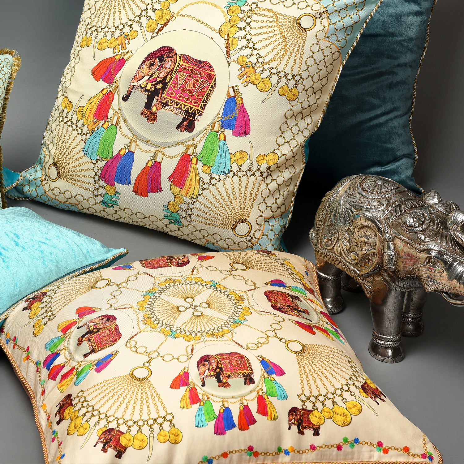 Silk twill and velvet Indian elephant and chain print cushion - Bivain - 2