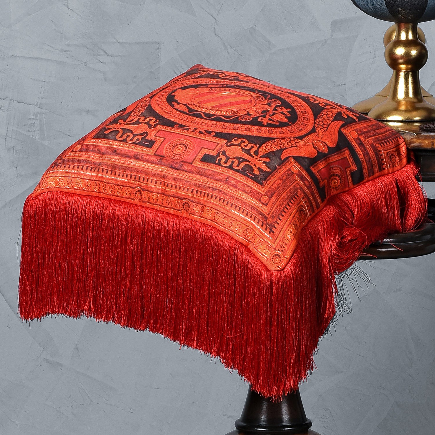 Silk twill and velvet red fringed cushion - Bivain - 2