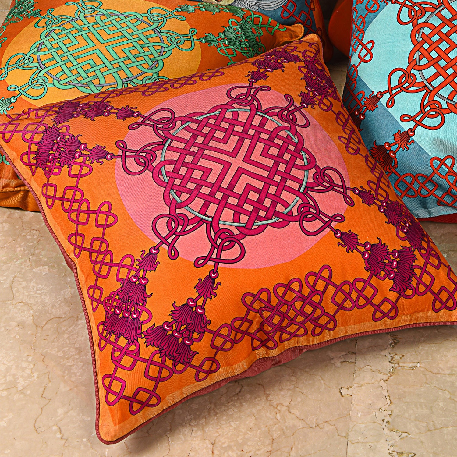 Silk twill orange & purple Chinese knot print cushion - Bivain - 2