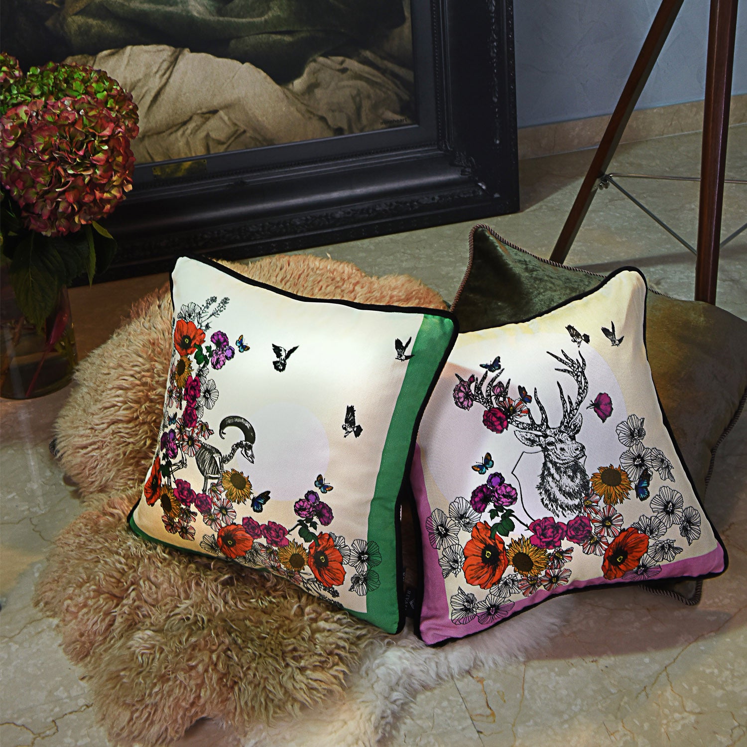Silk twill and velvet floral print cushion - Bivain - 2